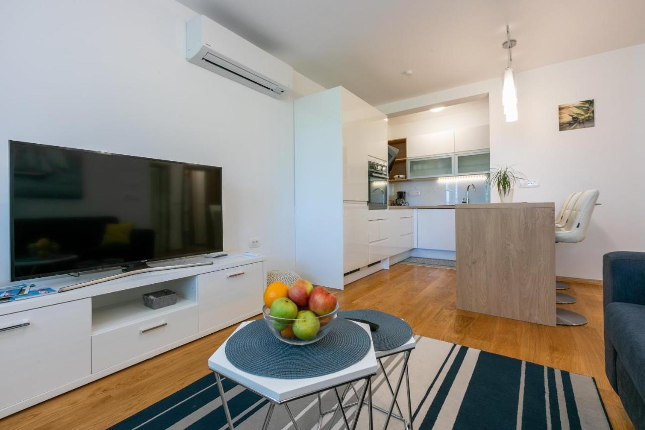 Olive Apartment *
